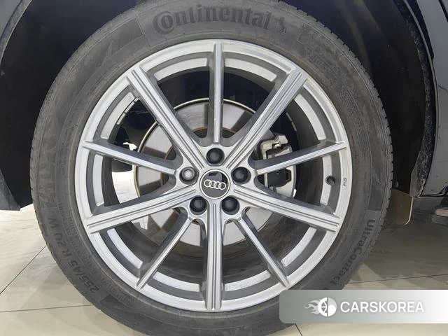 Audi Q5L id 4261528 из Китая 11