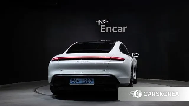 Porsche Taycan id 3525242 из Кореи 14