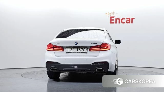 BMW 5 Series (G30) id 3845478 из Кореи 14