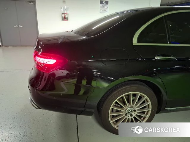 Mercedes-Benz E-Class W213 2022 Черный из Кореи, фото 5