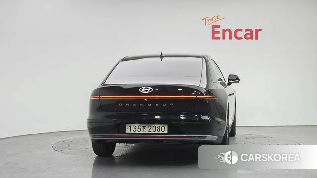 Hyundai Grandeur (GN7) id 3882976 из Кореи 14