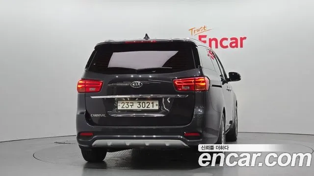 Kia The New Carnival id 2928375 из Кореи 14