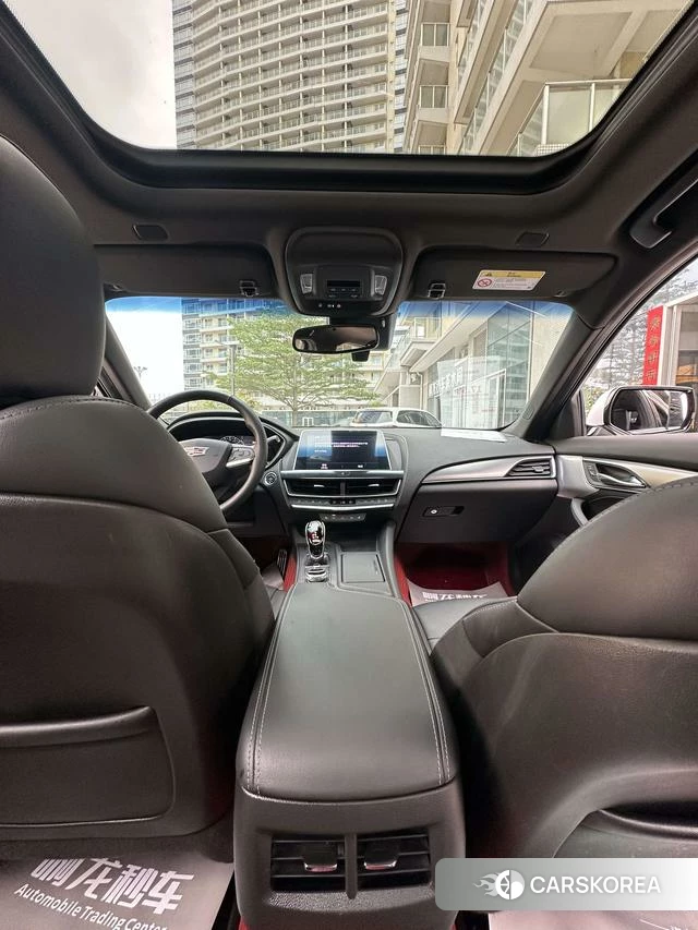 Cadillac CT5 id 4254599 из Китая 18