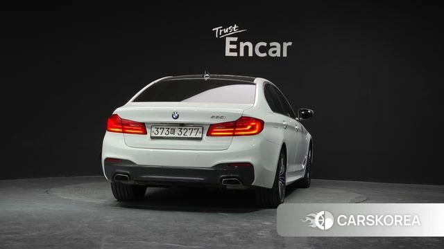 BMW 5 Series (G30) id 3844578 из Кореи 14