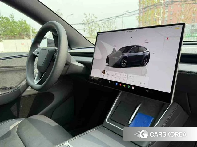 Tesla Model Y L 2026 Темно-серый из Китая, фото 4