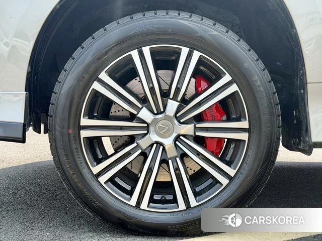 Lexus LX id 4342106 из Китая 23