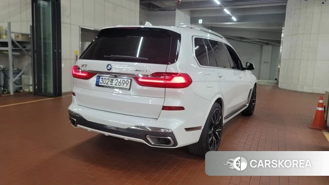 BMW X7 (G07) 2022 Белый из Кореи, фото 4