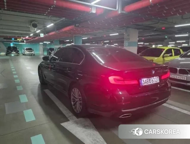 BMW 5 Series (G30) 2023 Черный из Кореи, фото 5