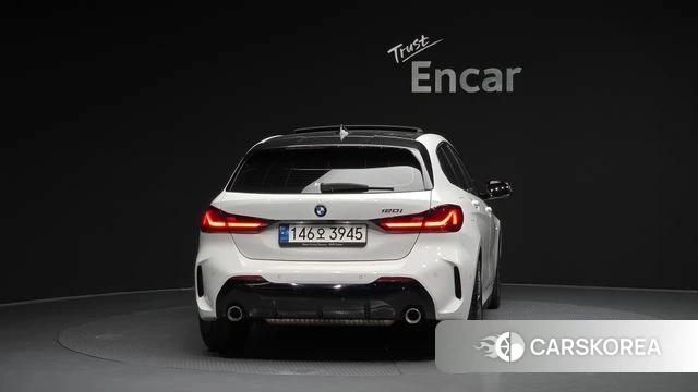 BMW 1 Series (F40) id 4409156 из Кореи 24