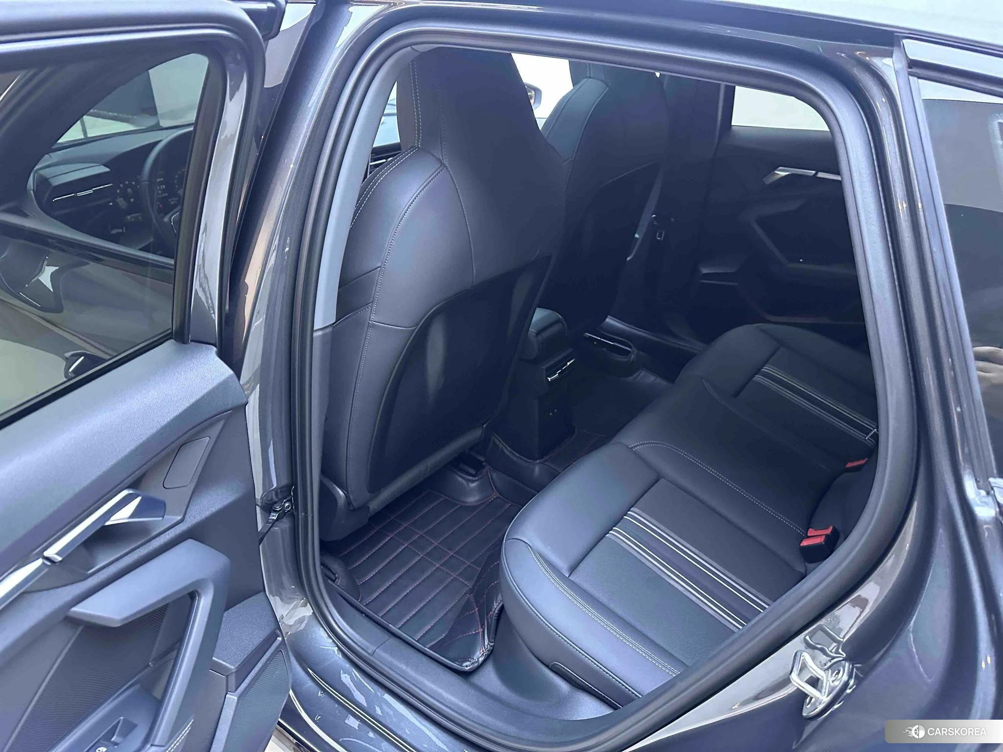 Audi A3 id 4487305 из Китая 16