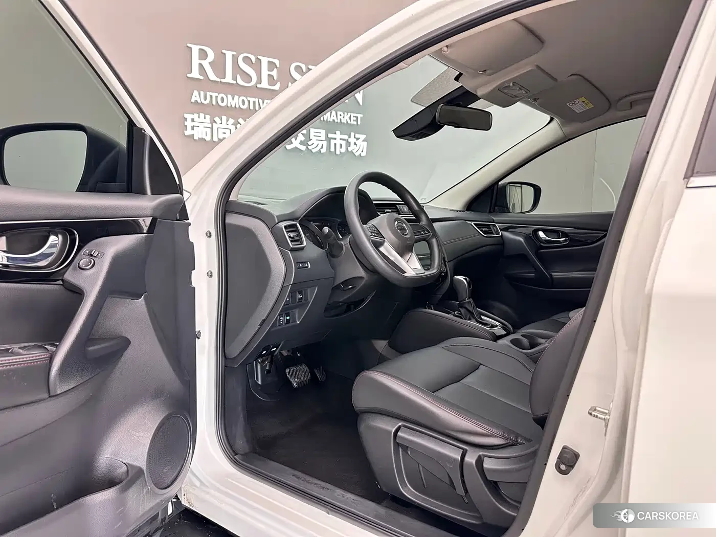 Nissan Qashqai 2023 Белый из Китая, фото 4