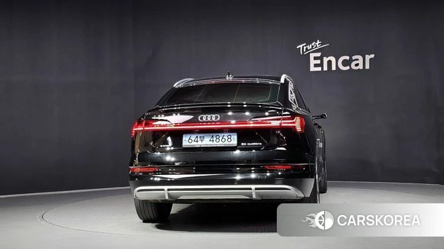 Audi e-Tron id 4872195 из Кореи 27