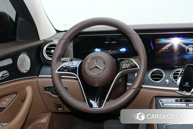 Mercedes-Benz E-class id 4265448 из Китая 14