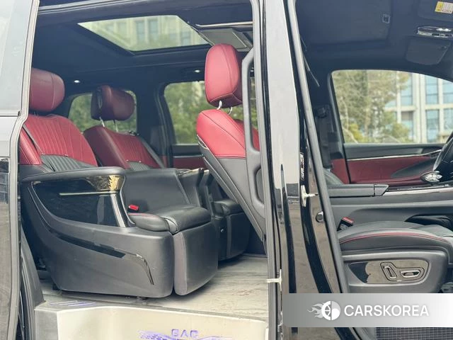 GAC Trumpchi Trumpchi M8 id 4207168 из Китая 12