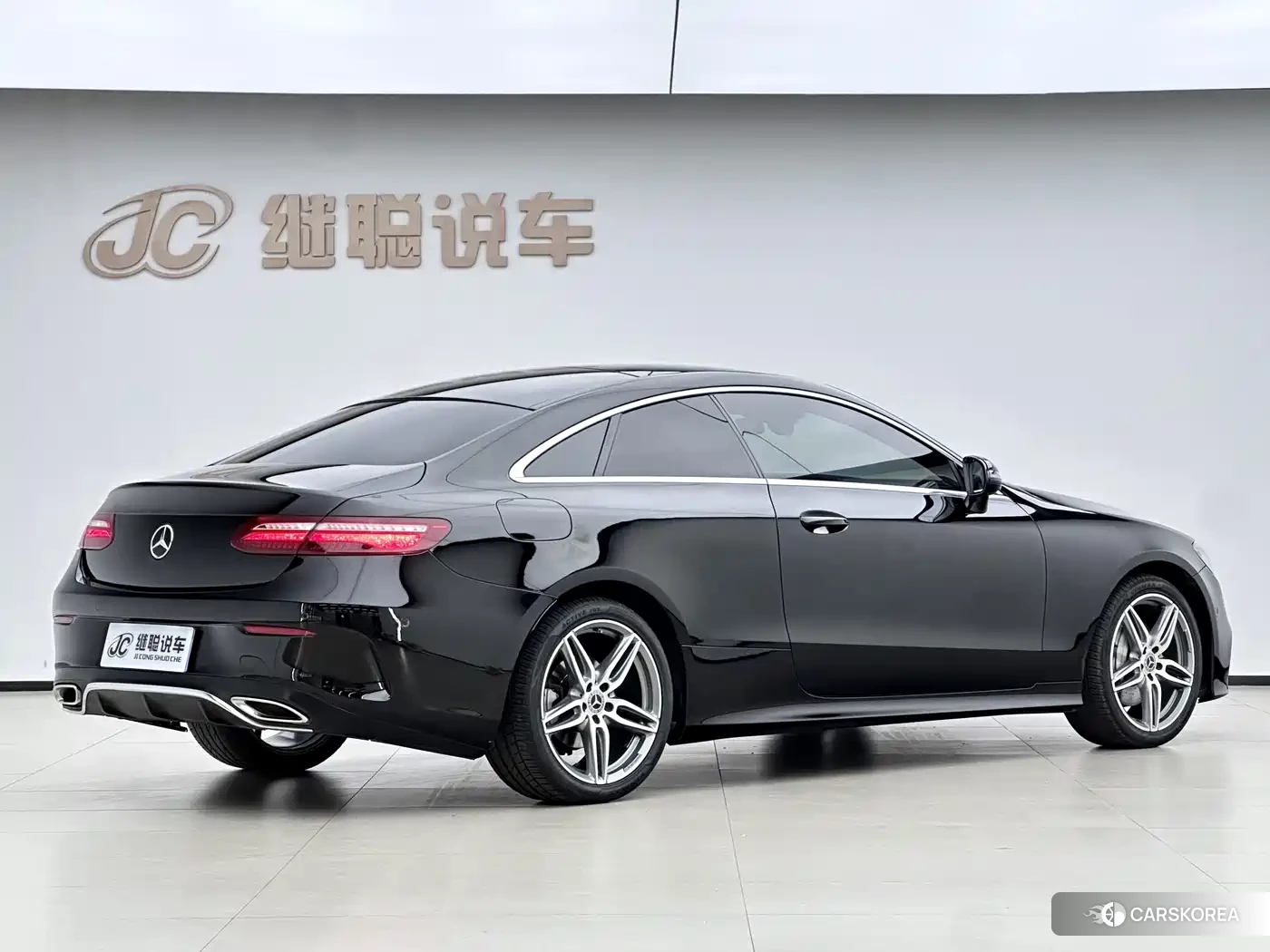 Mercedes-Benz E-Class id 4622675 из Китая 11