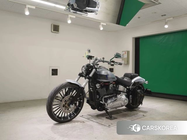 Проданный Harley-Davidson Softail Breakout FXBR 1920 2023 из Японии, фото 4
