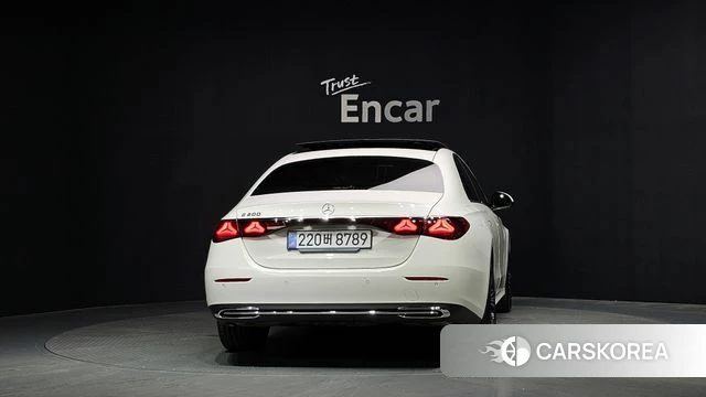 Mercedes-Benz E-Class W214 id 4548714 из Кореи 14