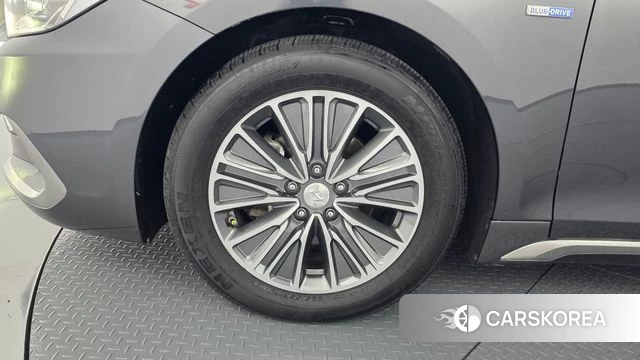 Hyundai Grandeur IG Hybrid id 4620236 из Кореи 26