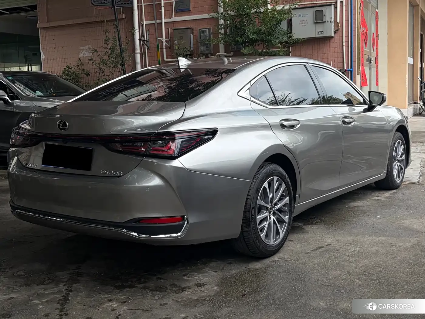 Lexus ES 2026 Silver/gray из Китая, фото 4