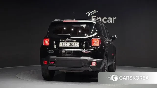 Jeep Renegade id 3748350 из Кореи 14