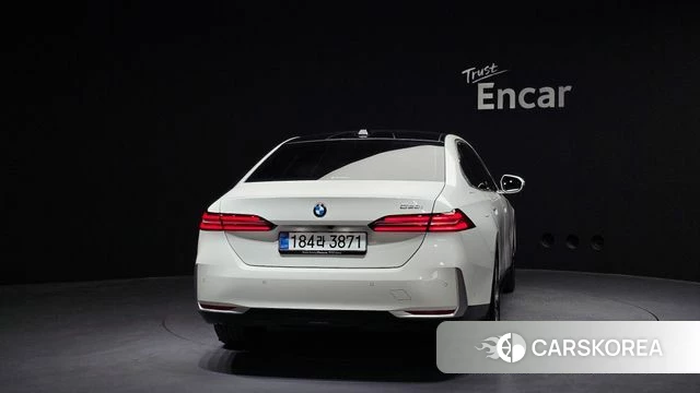 BMW 5 Series (G60) id 4242786 из Кореи 25