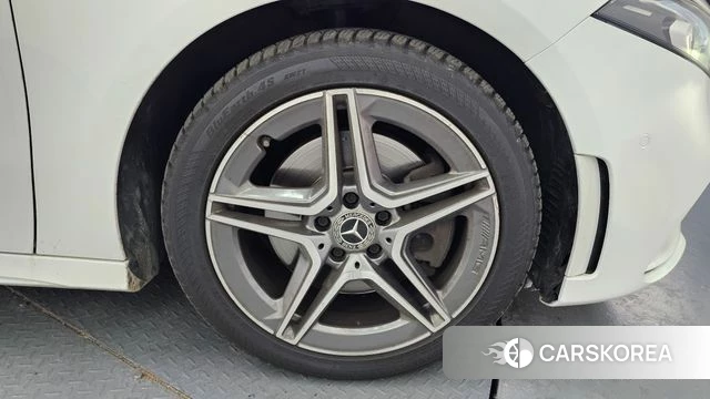 Mercedes-Benz A-Class W177 id 4281869 из Кореи 25