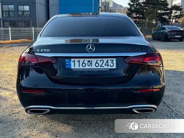 Mercedes-Benz E-Class W213 2022 Черный из Кореи, фото 4