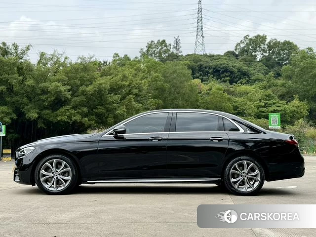 Mercedes-Benz E-class id 4277075 из Китая 17