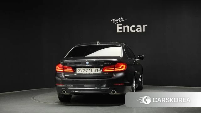 BMW 5 Series (G30) id 4384437 из Кореи 26