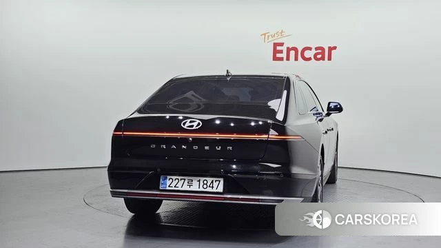 Hyundai Grandeur (GN7) id 4321830 из Кореи 24