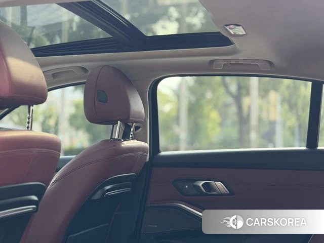 BMW 3 series id 4278255 из Китая 10