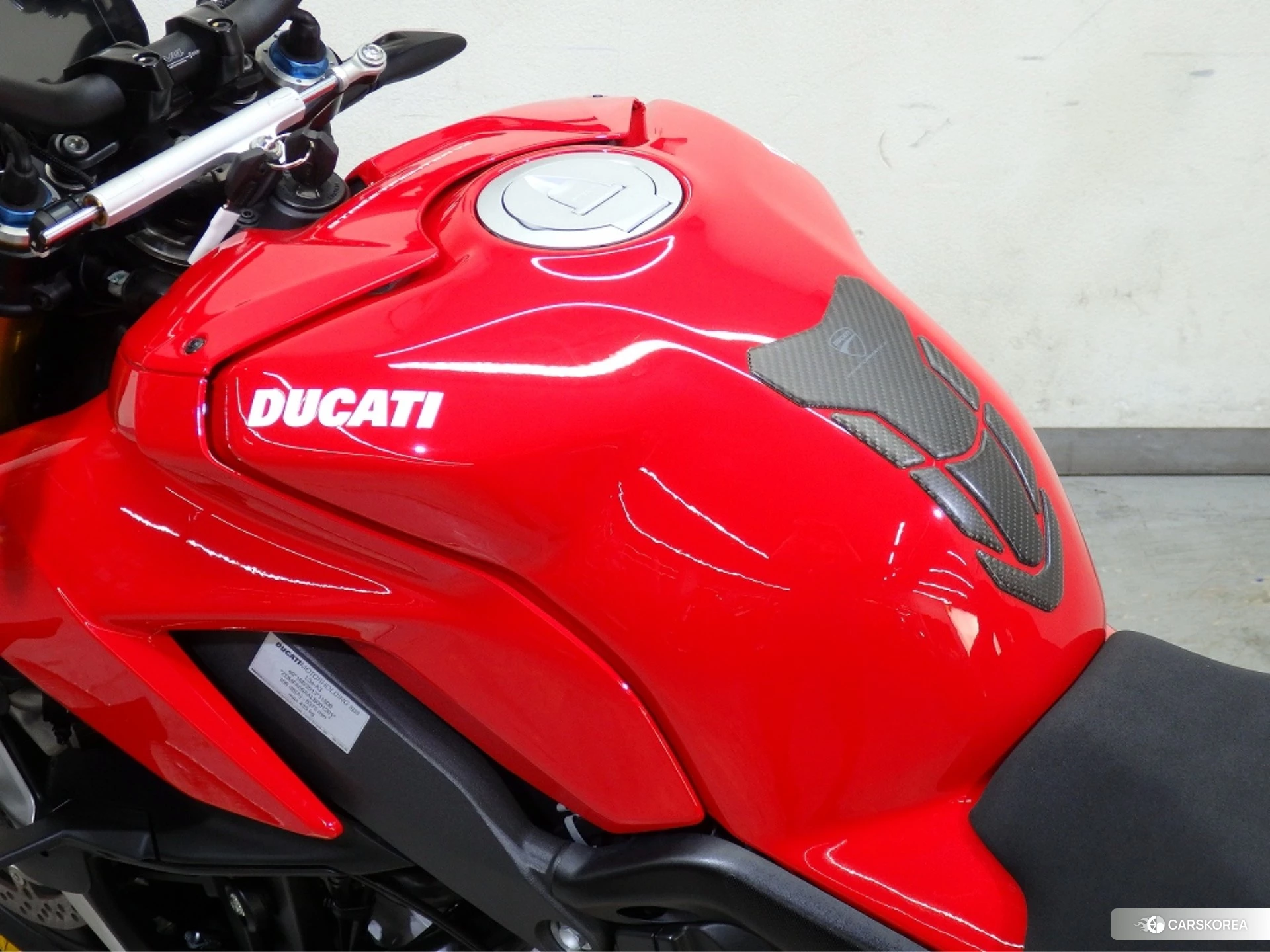 Ducati STREETFIGHTER V4 S id 4374400 из Японии 24
