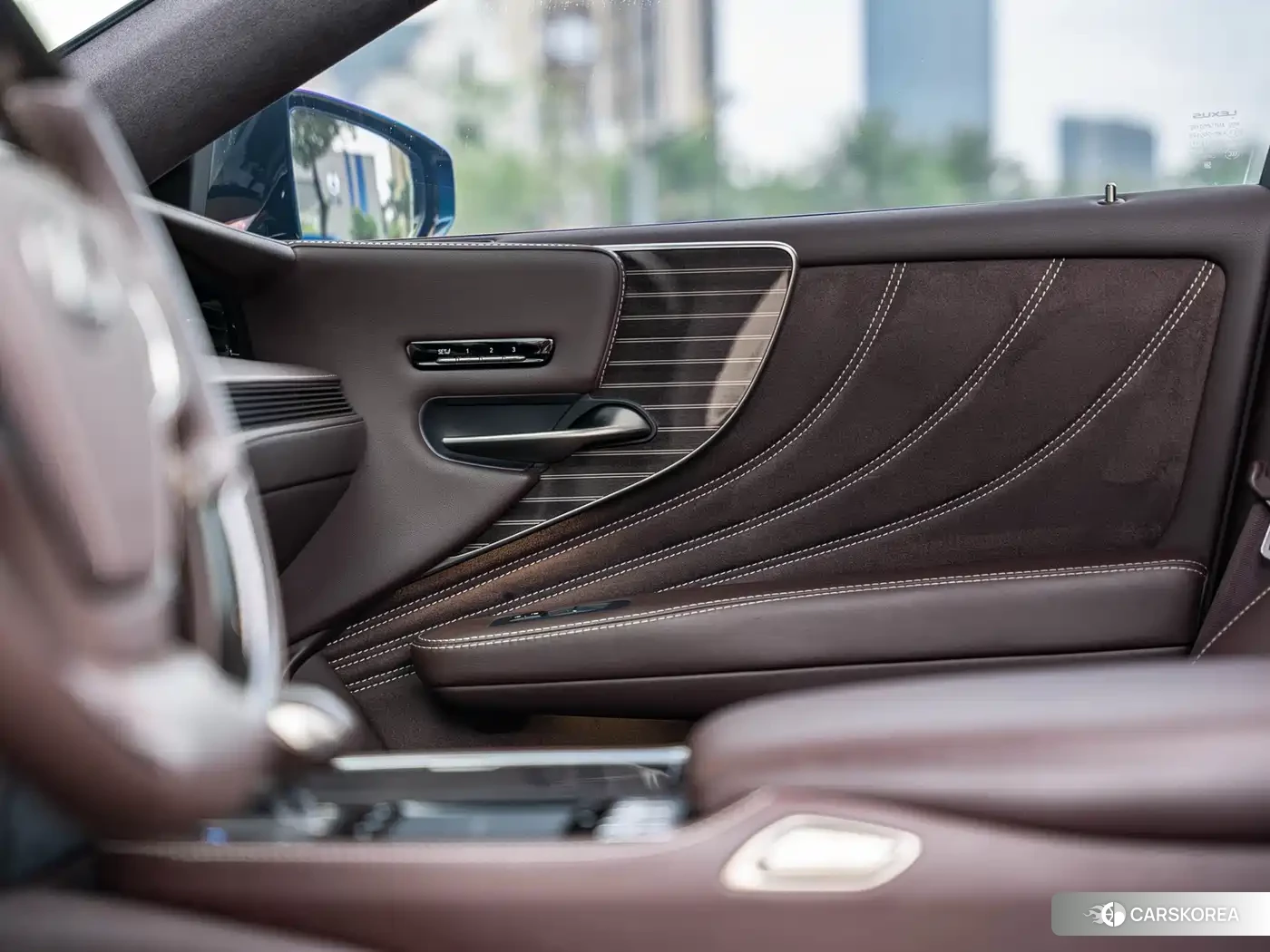 Lexus LS id 4553721 из Китая 18