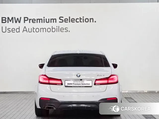 BMW 5 Series (G30) id 3645113 из Кореи 14