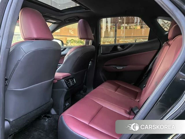 Lexus NX id 4262304 из Китая 10
