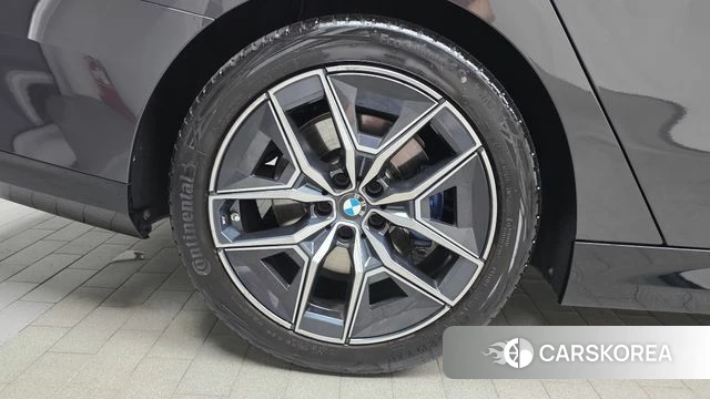 BMW 5 Series (G60) id 4579203 из Кореи 25