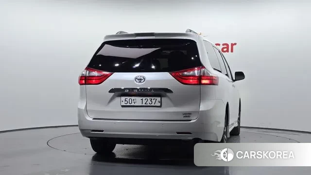 Toyota Sienna id 3344890 из Кореи 14