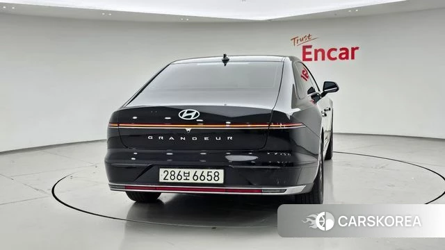 Hyundai Grandeur (GN7) id 3953516 из Кореи 14