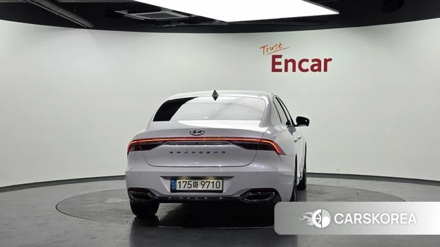 Hyundai The New Grandeur IG Hybrid id 4741549 из Кореи 28
