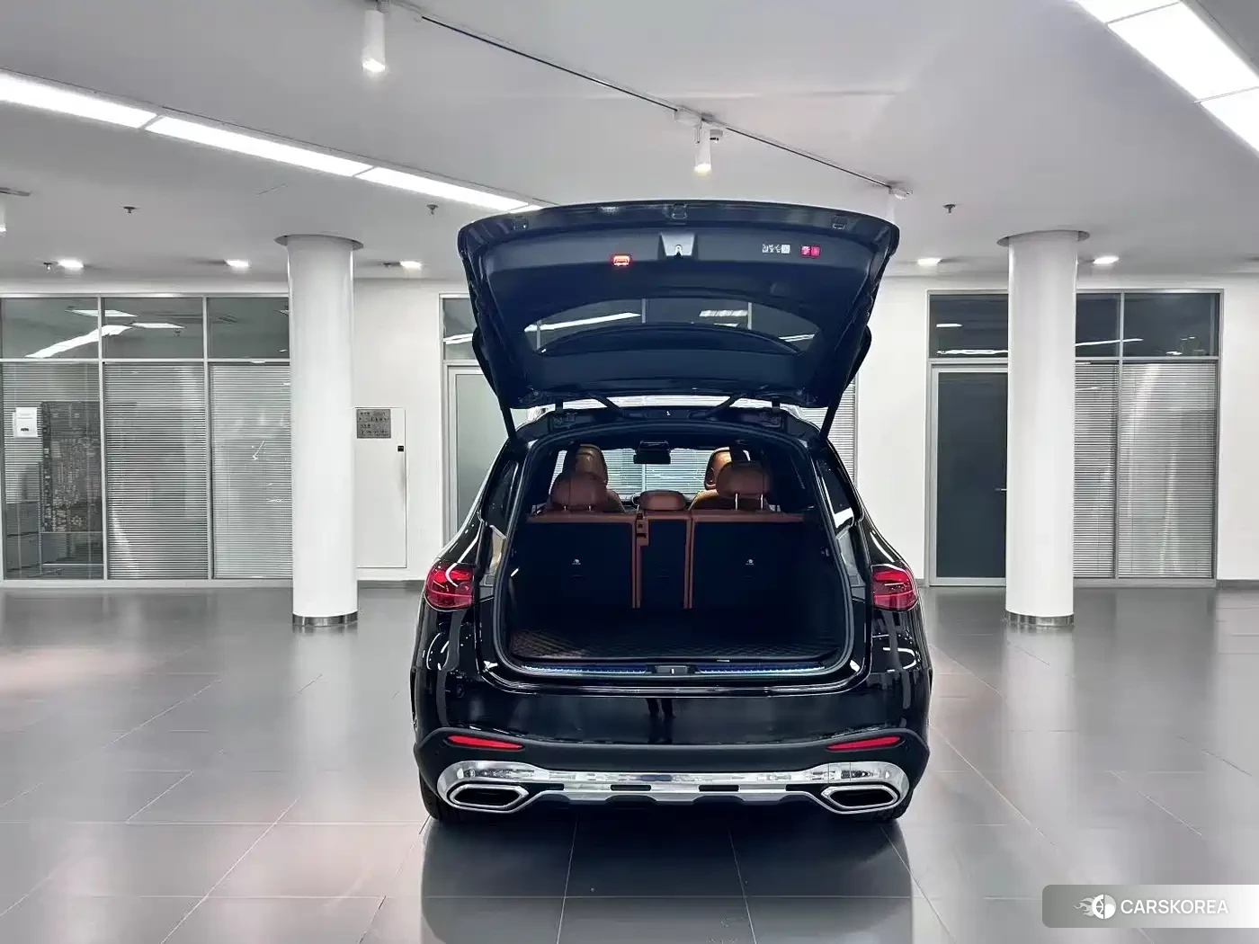 Mercedes-Benz GLC 2024 Черный из Китая, фото 4