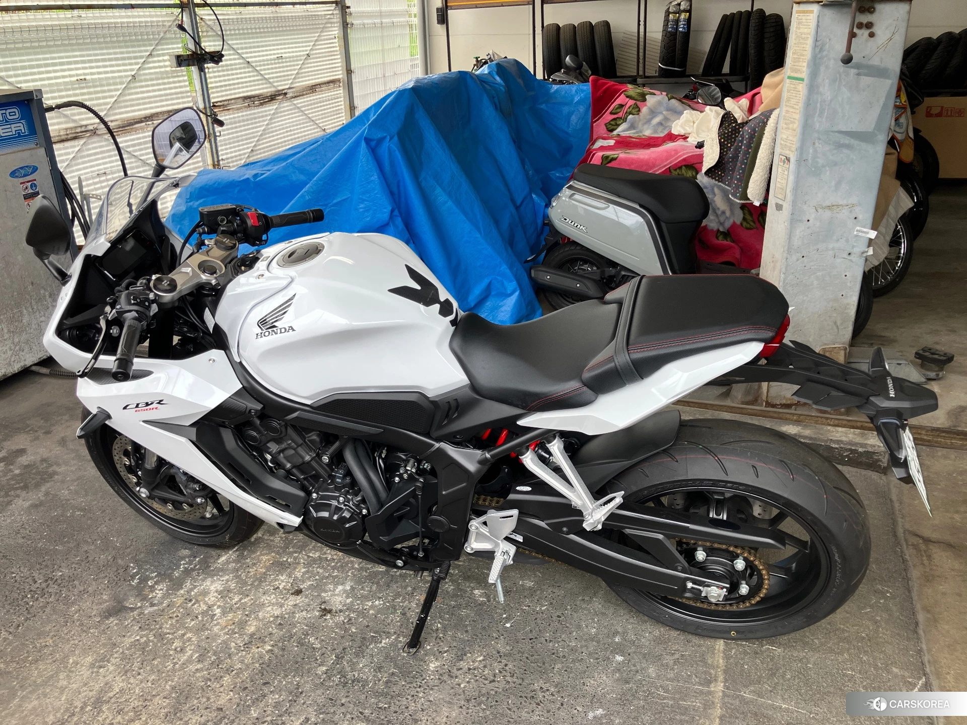 Проданный Honda CBR650R id 4184860 из Японии, фото 2