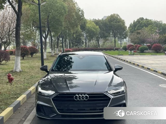 Audi A7 2023 Темно-серый из Китая, фото 4