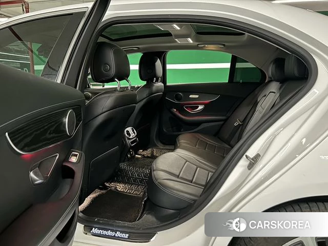 Mercedes-Benz Class C id 4297812 из Китая 14