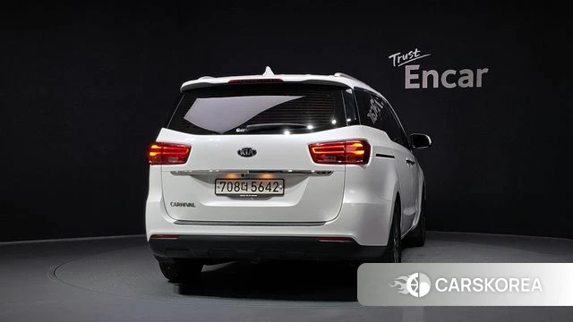 Kia The New Carnival id 4652324 из Кореи 14