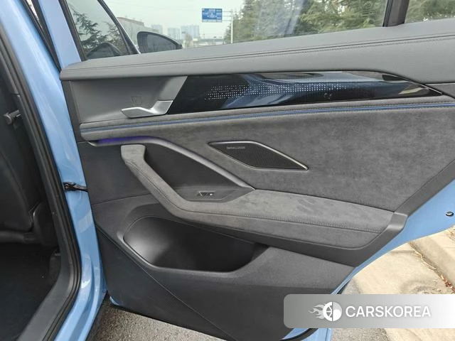 Volkswagen Tiguan L id 3890780 из Китая 18
