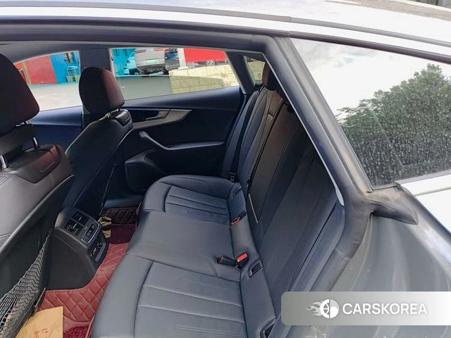 Audi A5 2024 Темно-серый из Китая, фото 4