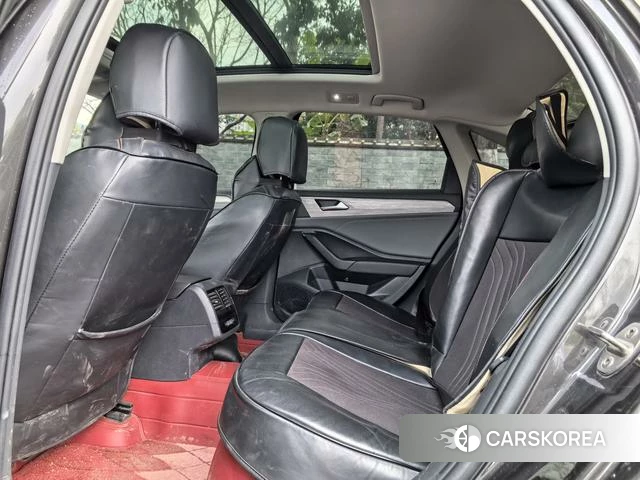 Volkswagen Sagitar 2023 Темно-серый из Китая, фото 6