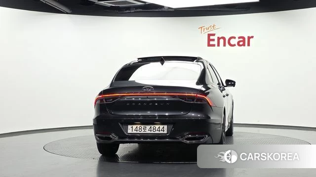 Hyundai The New Grandeur IG Hybrid id 4905952 из Кореи 29