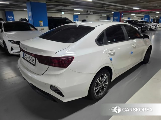 Kia The New K3 2nd generation 2022 Белый из Кореи, фото 4