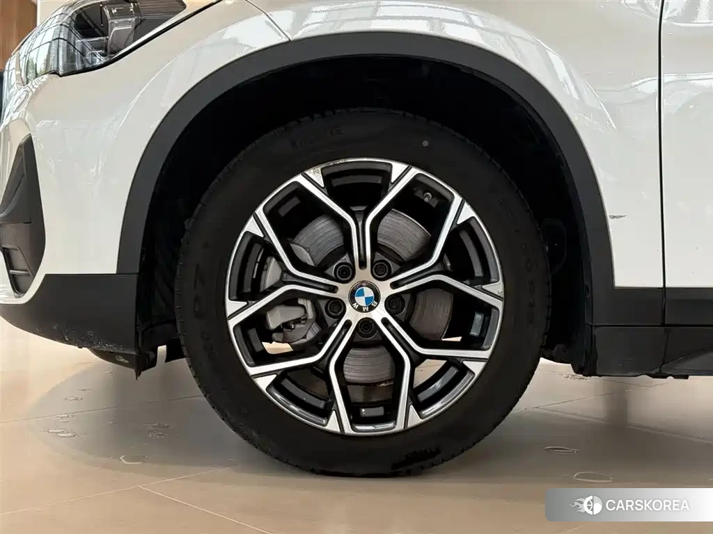 BMW X1 id 4617070 из Китая 10